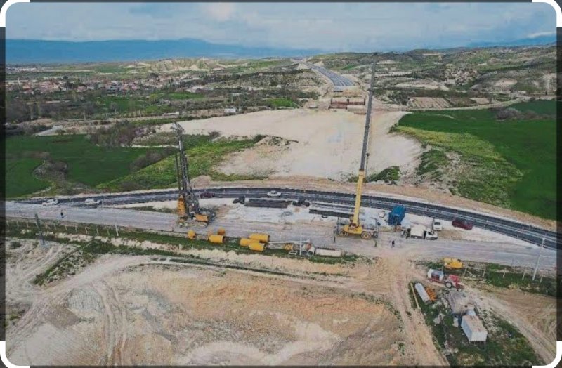 Denizli Aydın Otoban Projesi Fernas İnşaat A.Ş  Toplamda 14 Gişe 75.000 m2 Makro Sentetik Fiber Donatı Uygulaması